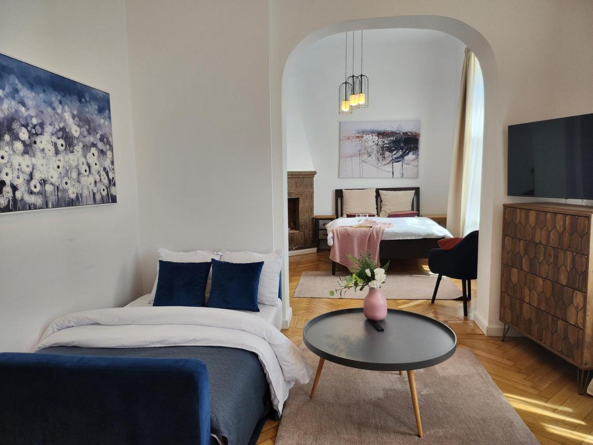 Apartamento 2Br Blue Cloud In The Centre Bucarest Exterior foto