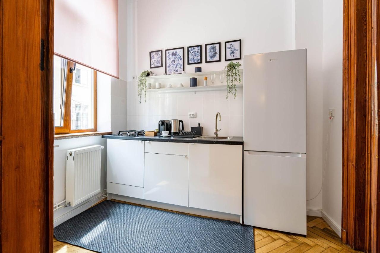 Apartamento 2Br Blue Cloud In The Centre Bucarest Exterior foto