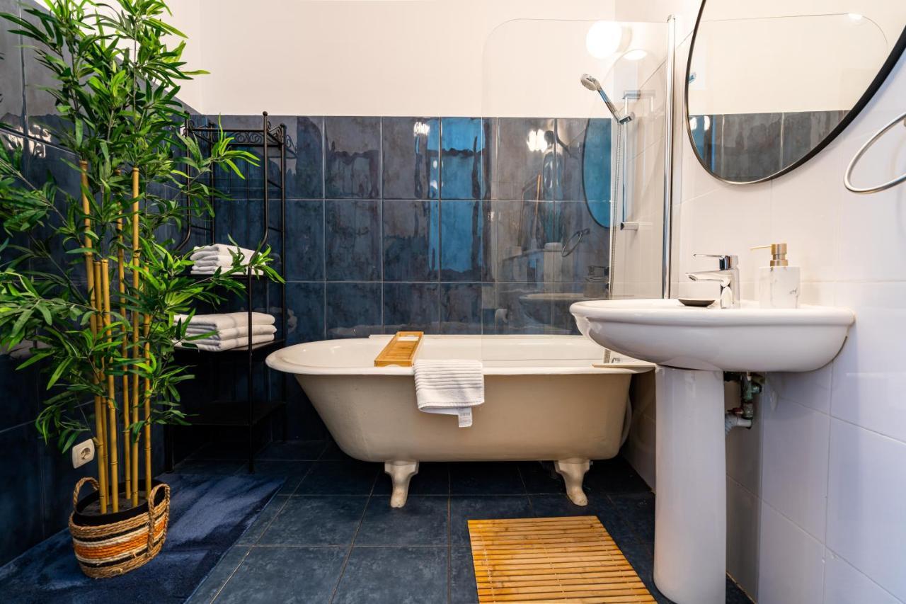 Apartamento 2Br Blue Cloud In The Centre Bucarest Exterior foto